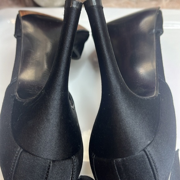 STUART WEITZMAN EVENING HEELS - Picture 5 of 10